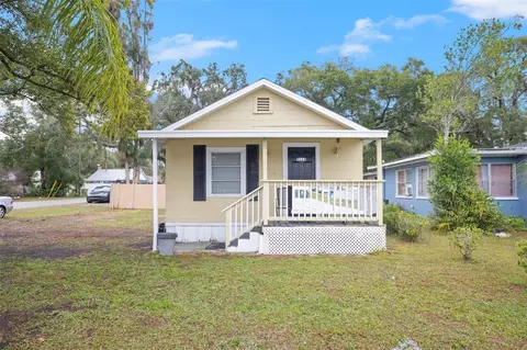 5116 7th St, Zephyrhills, FL 33542