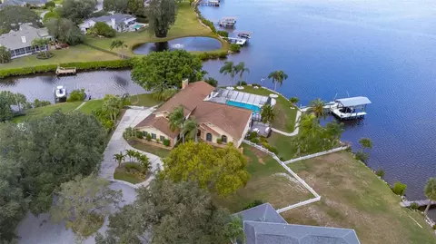 1589 Mary Ln, Tarpon Springs, FL 34689