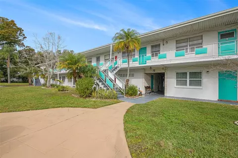 5970 21st St N #16, Saint Petersburg, FL 33714