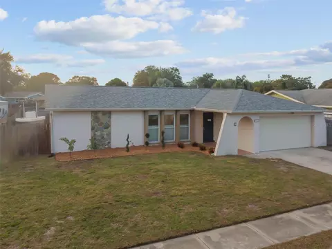 12864 115th St, Largo, FL 33778
