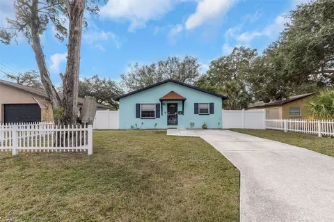 254 Mystic Lake Dr N, Saint Petersburg, FL 33702
