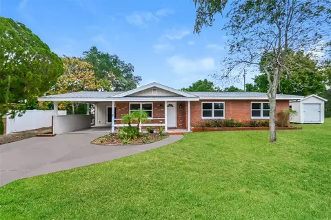 811 S 1st St, Lake Wales, FL 33853