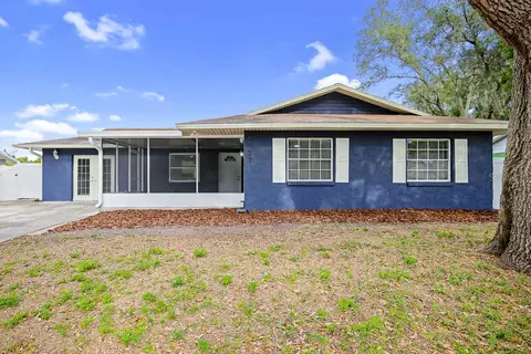 1427 Oak Valley Dr, Seffner, FL 33584