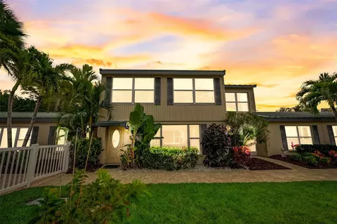 5860 Midnight Pass Rd #5, Sarasota, FL 34242