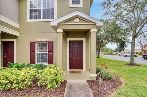 10701 Chesham Hill Ct, Riverview, FL 33579