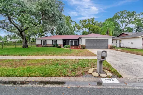 3824 Highgate Dr, Valrico, FL 33594