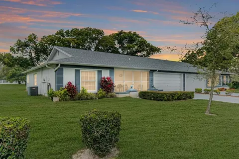 11119 Linkside Dr, Port Richey, FL 34668
