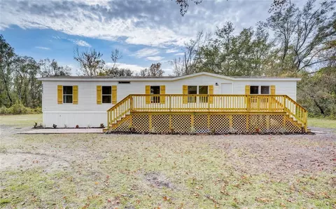 38952 Bay Ave, Zephyrhills, FL 33540