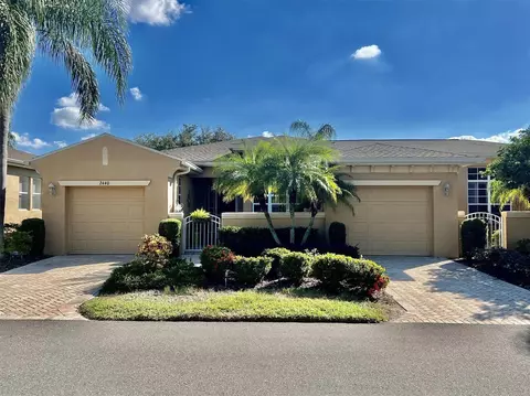 2440 Kensington Greens Dr #19, Sun City Center, FL 33573