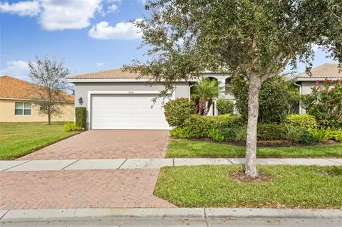 15624 Aurora Lake Cir, Wimauma, FL 33598