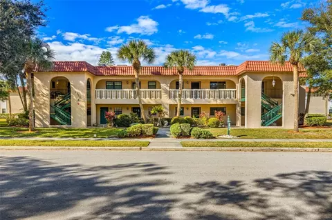 1750 Belleair Forest Dr #B2, Belleair, FL 33756