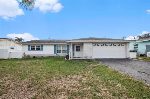 10256 127th Pl, Largo, FL 33773