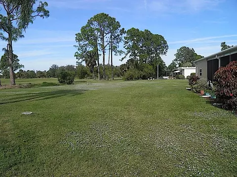 410 Vivar, North Port, FL 34287