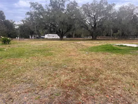 3002 Bruton Rd, Plant City, FL 33565