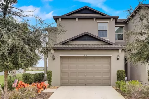 606 Royal Empress Dr, Ruskin, FL 33570