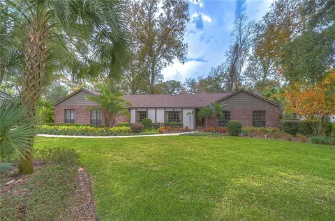 107 Locust Dr, Brandon, FL 33511
