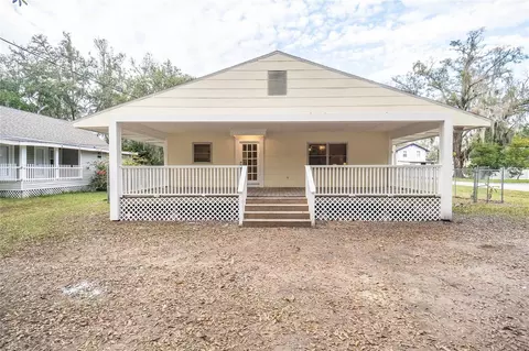 1702 W Lowry Ave, Plant City, FL 33563