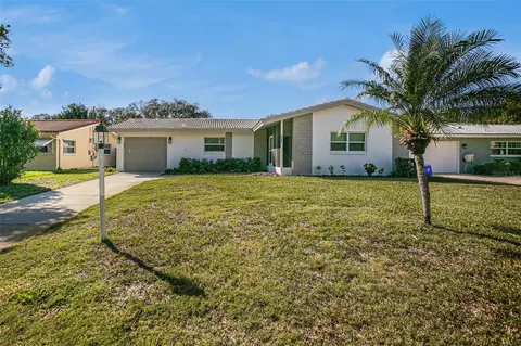 2325 Black Oak Ln, Clearwater, FL 33763