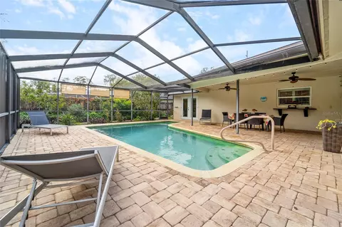 14003 Lake Magdalene Blvd, Tampa, FL 33618