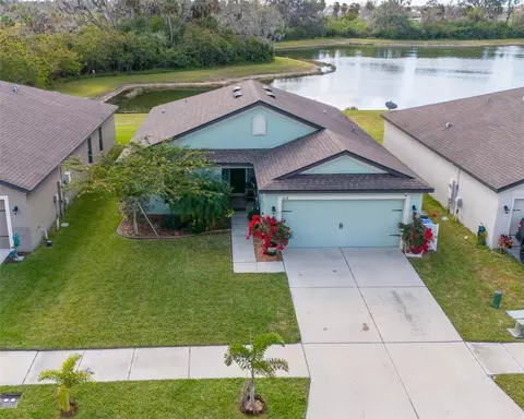 618 Chatham Walk Dr, Ruskin, FL 33570