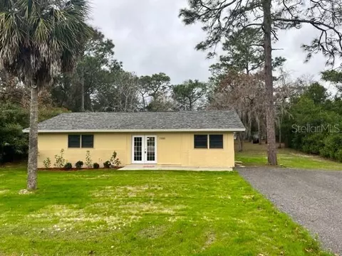 7505 Simmons St, Brooksville, FL 34613
