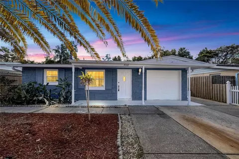 7112 Gulf Breeze Cir, Hudson, FL 34667