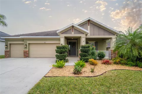 903 Heritage Groves Dr, Brandon, FL 33510