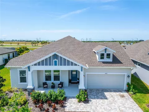 5916 Silver Sun Dr, Apollo Beach, FL 33572