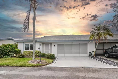 2112 S Halcyon Dr #457, Sun City Center, FL 33573