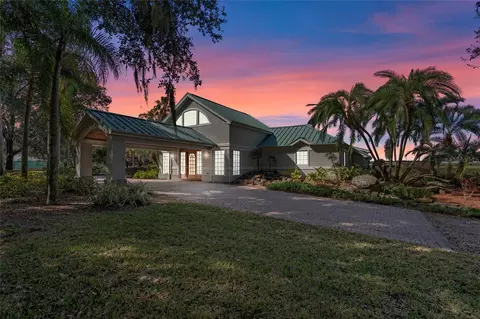 555 Grove Dr, Bartow, FL 33830