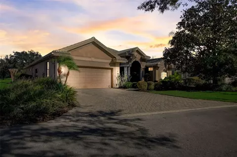 12518 Lake Jovita Blvd, Dade City, FL 33525