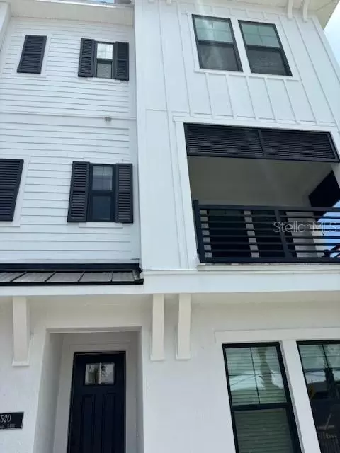1520 Skysail Ln, Sarasota, FL 34240