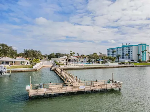 10350 Imperial Point Dr W #19, Largo, FL 33774
