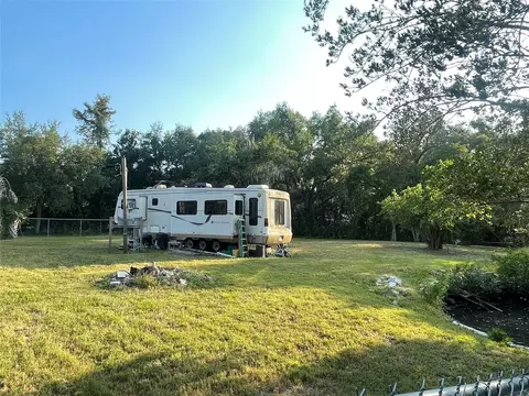10020 Linda St, Gibsonton, FL 33534