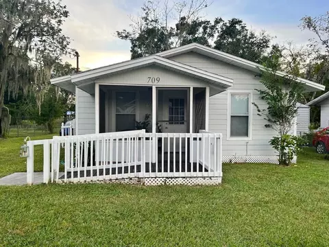 709 S Franklin St, Plant City, FL 33563