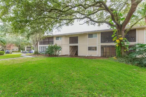 6014 Laketree Ln #E, Temple Terrace, FL 33617