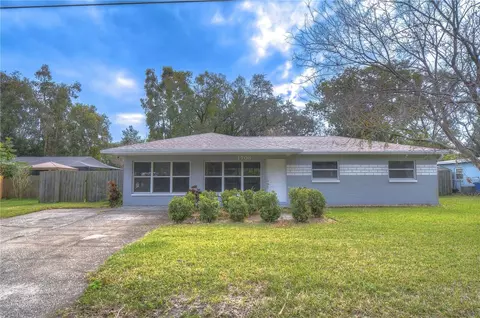 1708 W Overpar Dr, Tampa, FL 33612