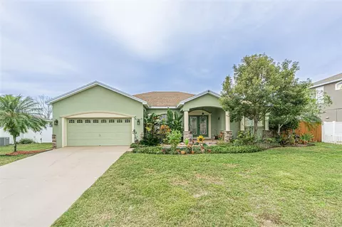 2729 Stonewood Dr, Lakeland, FL 33810