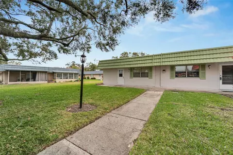 1802 Bedford Ln #1, Sun City Center, FL 33573