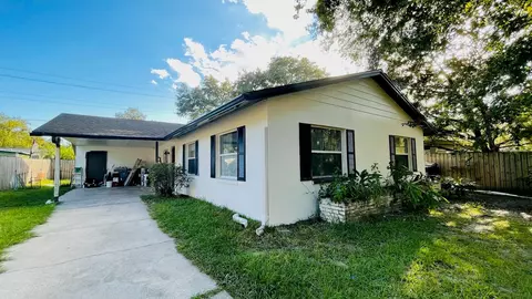 2419 NE 13th Ave, Gainesville, FL 32641