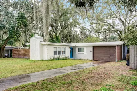 805 W River Dr, Temple Terrace, FL 33617