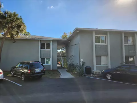 334 48th Ave N #235, Saint Petersburg, FL 33703