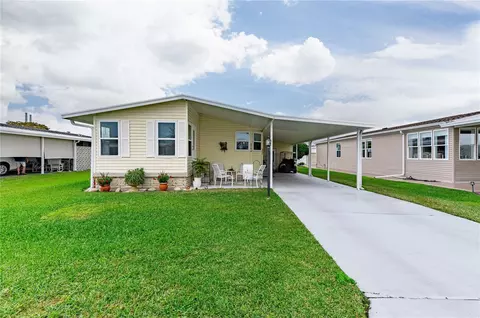 5744 Cheyenne St, Zephyrhills, FL 33542