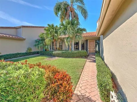 2377 Harbour Oaks Dr, Longboat Key, FL 34228