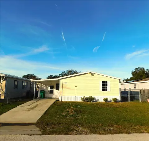 38015 Lawanda Loop, Zephyrhills, FL 33542