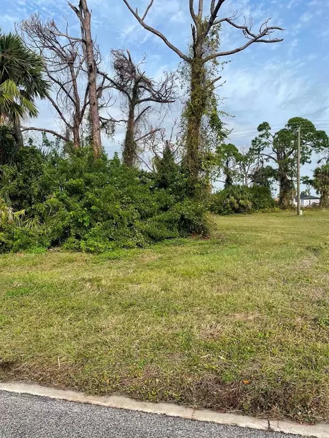 251 Annapolis Ln, Rotonda West, FL 33947
