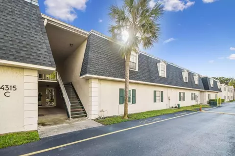 4335 Aegean Dr #110A, Tampa, FL 33611