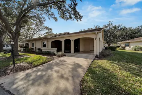 2140 Hailstone Cir #382, Sun City Center, FL 33573