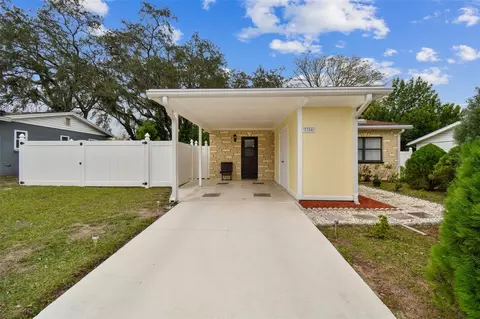 7316 Willow Park Dr, Tampa, FL 33637