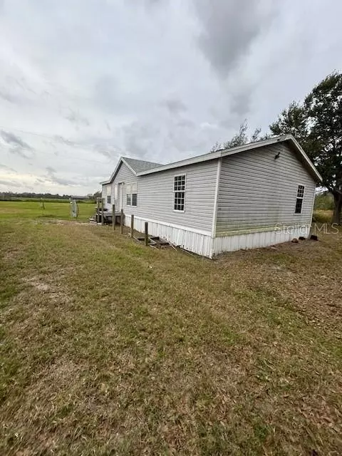 1319 Holloman Rd, Plant City, FL 33567